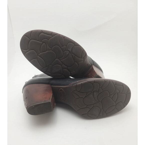 Kork-Ease Castaneda Women's 8.5 Black Leather Heeled Bootie - Picture 9 of 13